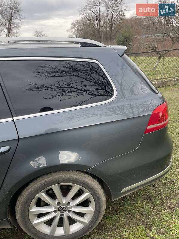 Універсал Volkswagen Passat 2012 в Самборі
