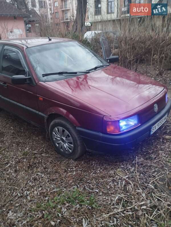Седан Volkswagen Passat 1992 в Хмельницком