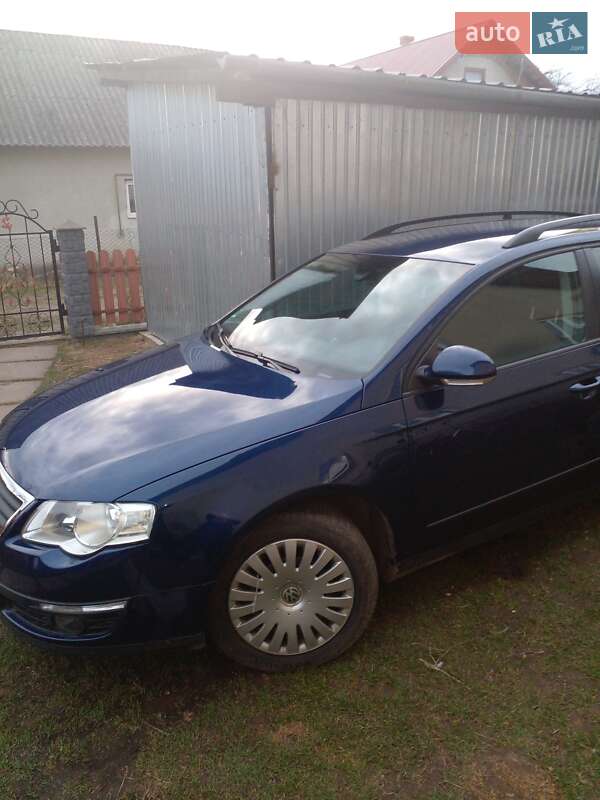 Універсал Volkswagen Passat 2008 в Славському