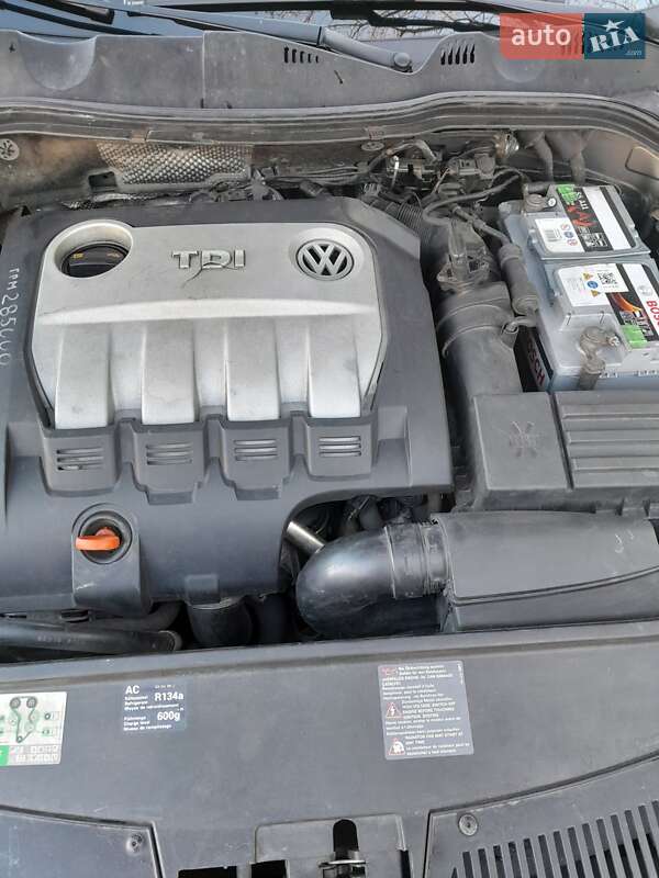 Универсал Volkswagen Passat 2007 в Кельменцах