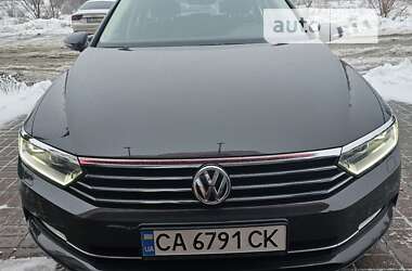 Универсал Volkswagen Passat 2015 в Золотоноше