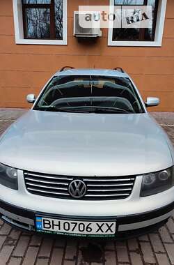 Универсал Volkswagen Passat 1998 в Одессе