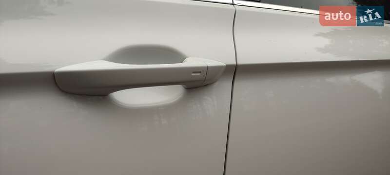 Універсал Volkswagen Passat 2017 в Вишгороді