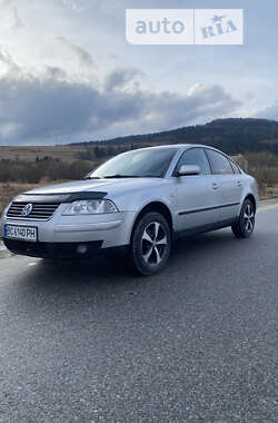 Седан Volkswagen Passat 2002 в Турке