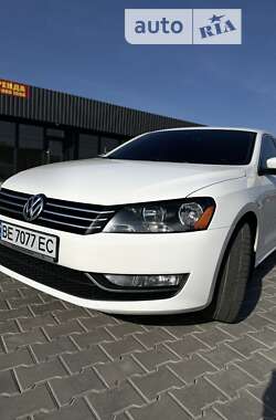 Седан Volkswagen Passat 2013 в Николаеве