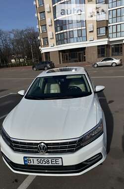 Седан Volkswagen Passat 2016 в Кременчуці