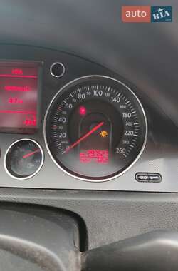 Універсал Volkswagen Passat 2006 в 