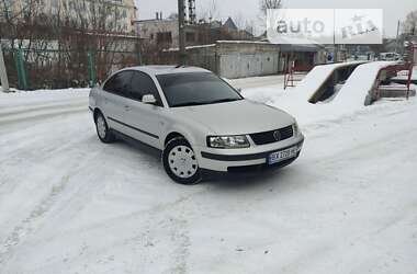 Седан Volkswagen Passat 1999 в Хмельницком