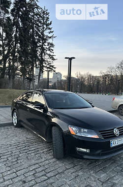 Седан Volkswagen Passat 2012 в Харкові