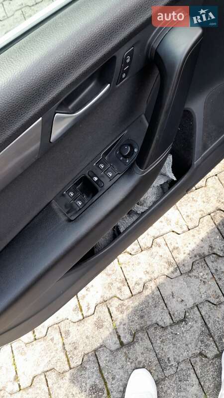 Универсал Volkswagen Passat 2012 в Рожнятове
