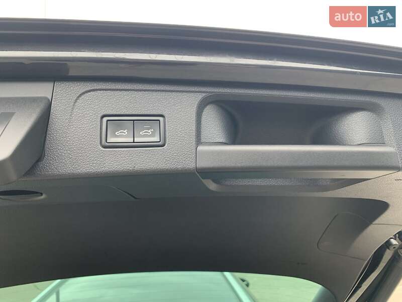 Универсал Volkswagen Passat 2017 в Киеве