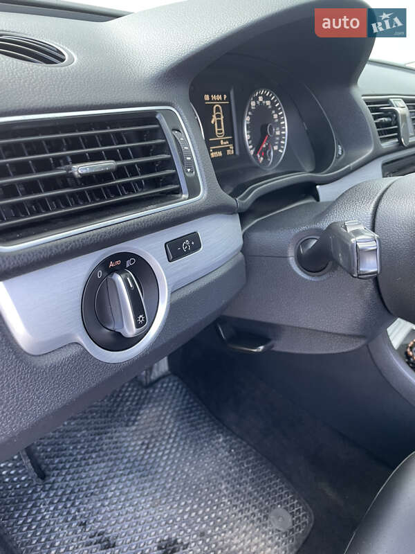 Седан Volkswagen Passat 2012 в Трускавце