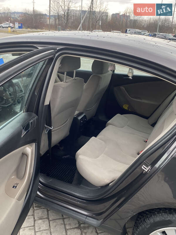 Седан Volkswagen Passat 2006 в Львове фото 9 Седан Volkswagen Passat 2006 в Львове