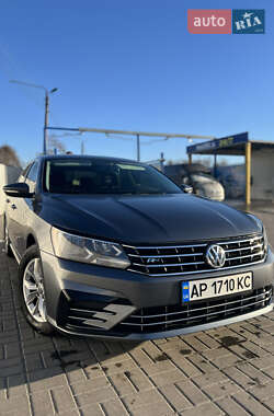 Седан Volkswagen Passat 2016 в Запорожье