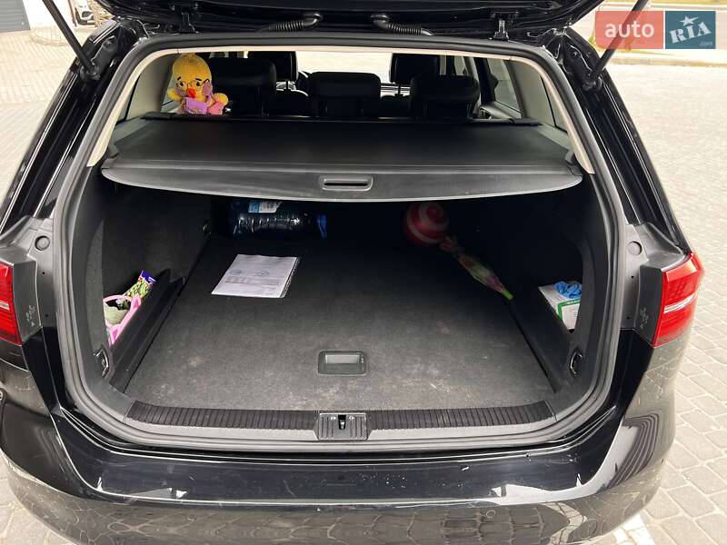 Универсал Volkswagen Passat 2018 в Львове