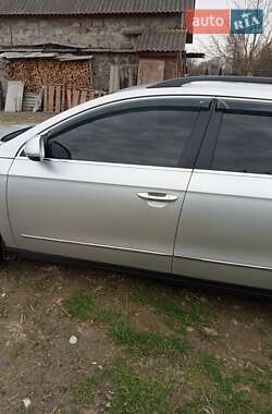 Универсал Volkswagen Passat 2005 в 