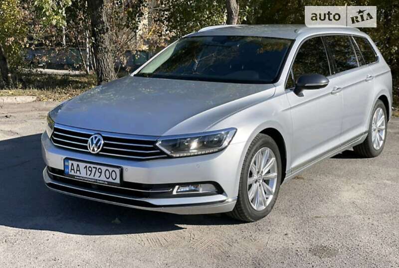 Универсал Volkswagen Passat 2016 в Киеве