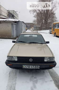 Универсал Volkswagen Passat 1986 в Киеве