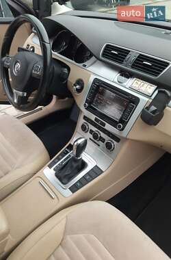 Универсал Volkswagen Passat 2013 в 