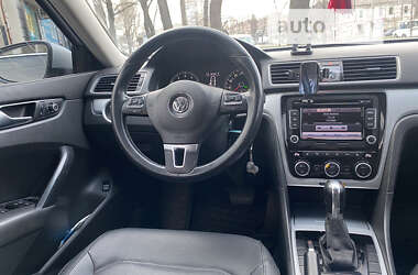 Седан Volkswagen Passat 2012 в Николаеве