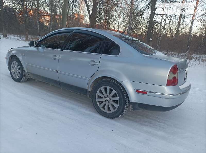 Седан Volkswagen Passat 2001 в Городенке