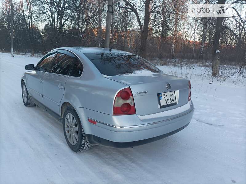 Седан Volkswagen Passat 2001 в Городенке