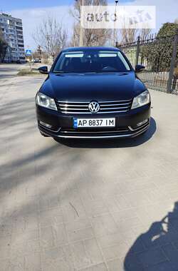 Седан Volkswagen Passat 2011 в Ужгороді