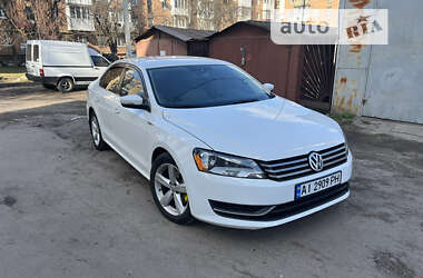 Седан Volkswagen Passat 2014 в Житомирі