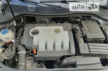 Универсал Volkswagen Passat 2007 в Желтых Водах