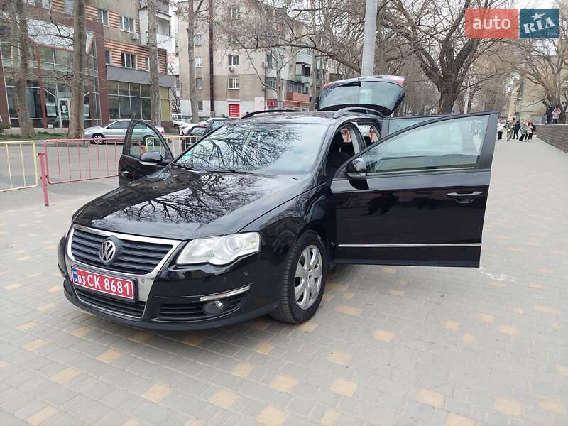 Универсал Volkswagen Passat 2009 в Одессе