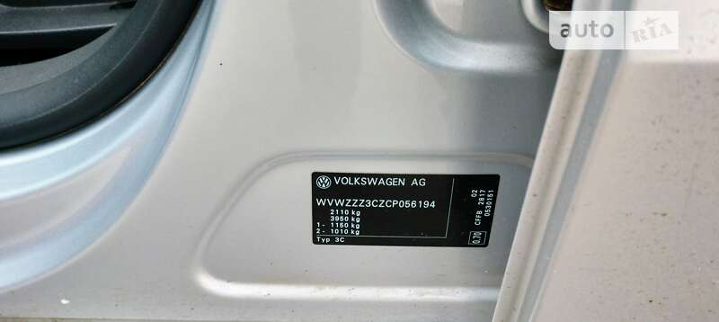 Седан Volkswagen Passat 2012 в Ужгороде