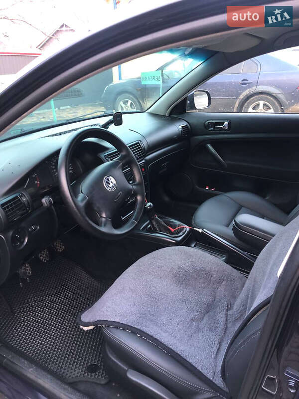 Седан Volkswagen Passat 1998 в Герце