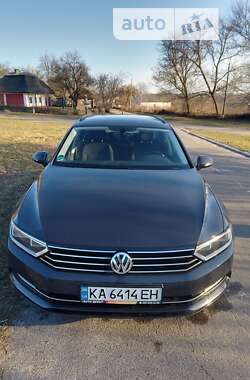 Універсал Volkswagen Passat 2016 в Києві