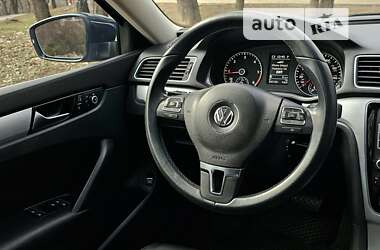 Седан Volkswagen Passat 2012 в Полтаве