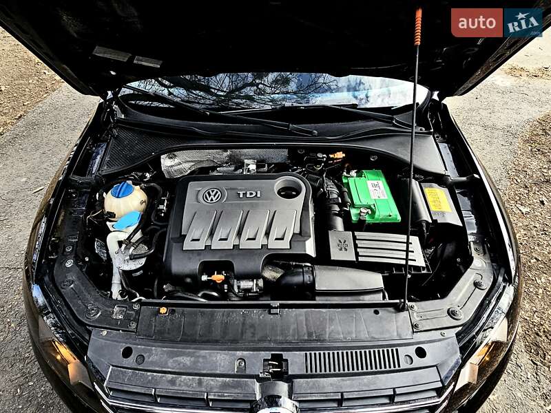 Седан Volkswagen Passat 2012 в Полтаве