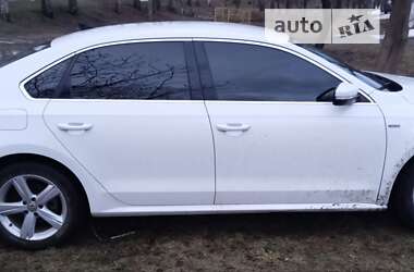 Седан Volkswagen Passat 2015 в Черкасах