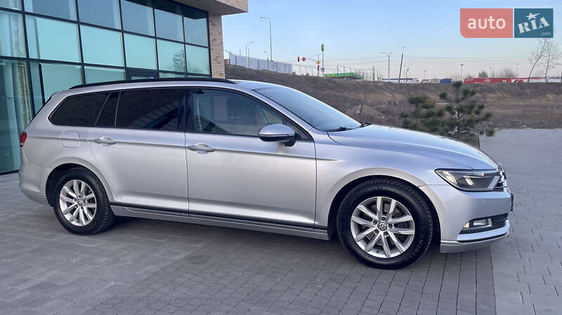 Универсал Volkswagen Passat 2015 в Хмельницком