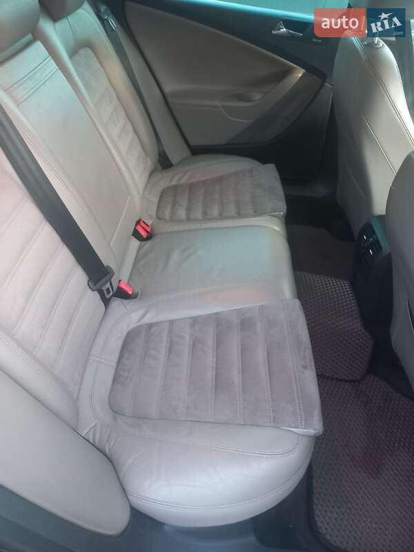 Універсал Volkswagen Passat 2008 в Львові