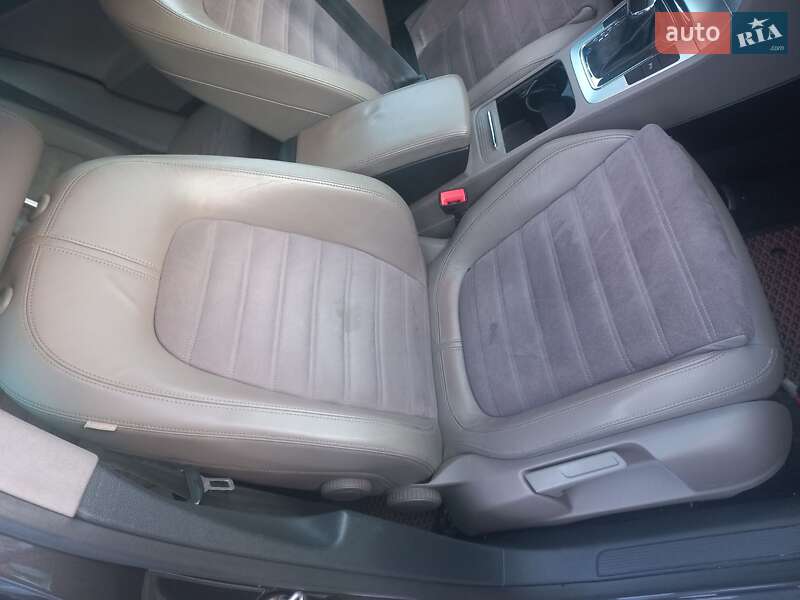 Універсал Volkswagen Passat 2008 в Львові