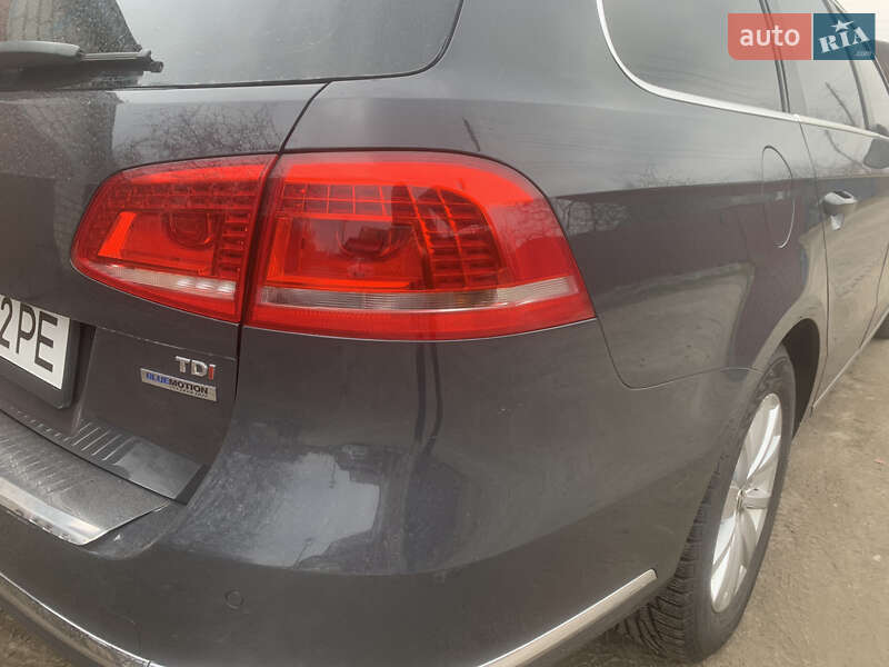 Универсал Volkswagen Passat 2011 в Киеве