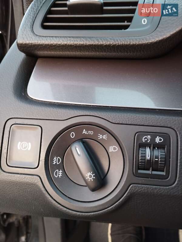 Универсал Volkswagen Passat 2009 в Запорожье