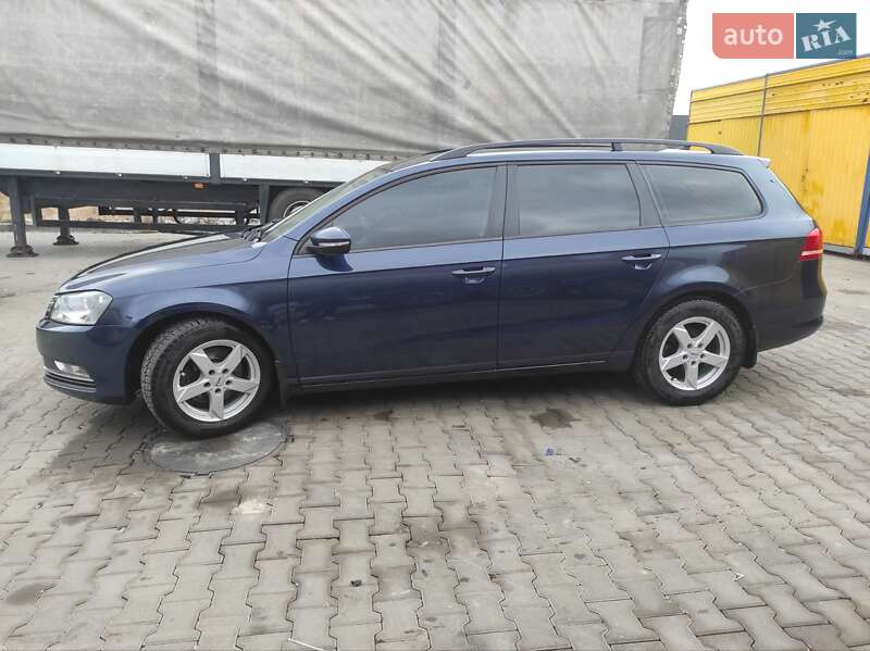 Універсал Volkswagen Passat 2012 в Києві
