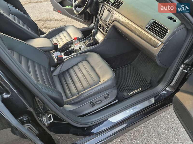 Седан Volkswagen Passat 2017 в Петрове