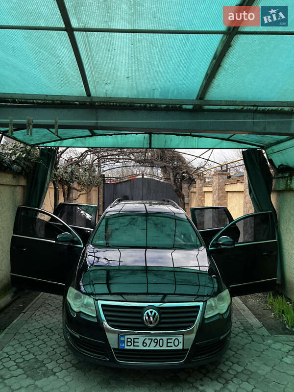 Универсал Volkswagen Passat 2006 в Николаеве