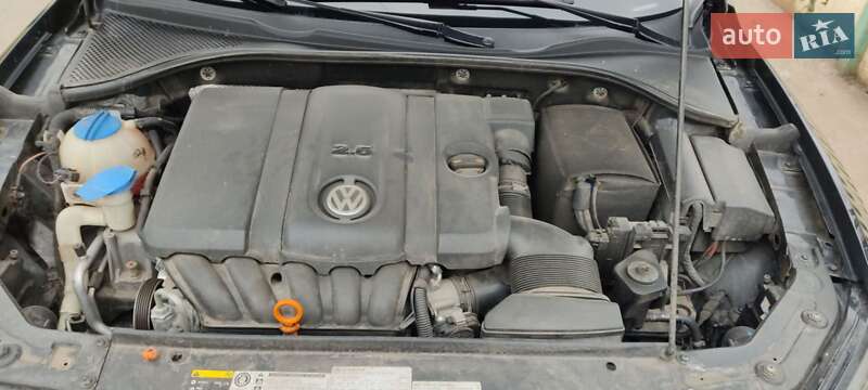 Седан Volkswagen Passat 2012 в Кривом Роге