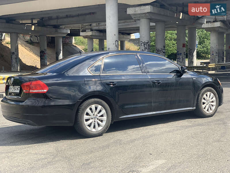 Седан Volkswagen Passat 2014 в Одессе