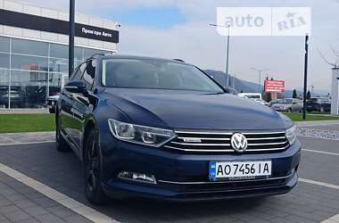 Универсал Volkswagen Passat 2017 в Мукачево