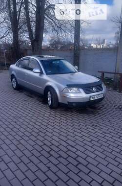 Седан Volkswagen Passat 2004 в Хмільнику