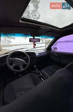 Универсал Volkswagen Passat 1994 в 