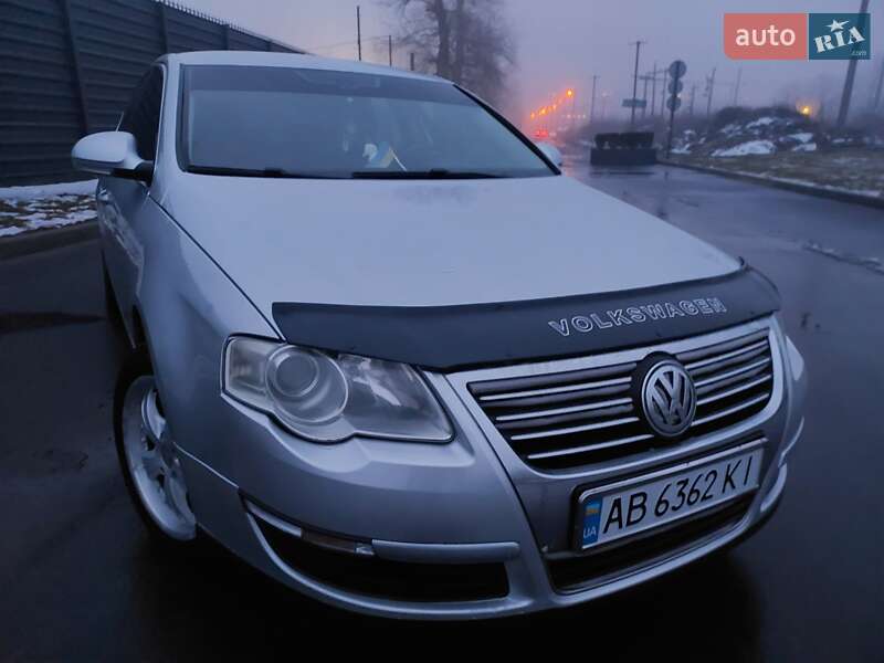 Седан Volkswagen Passat 2006 в Черкасах